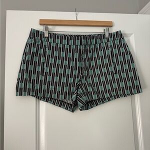 Gap Patterned Chino Shorts in Size 12